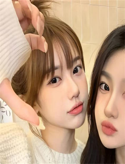 18性欧美_一起生活吧韩剧在线观看_上海福利院老人神还原世界名画