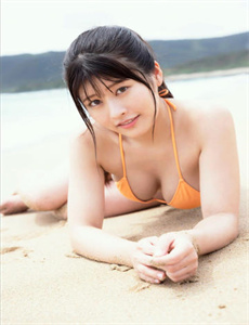 拨开两片湿漉漉的肉肉,日本一卡2卡3卡无卡免费